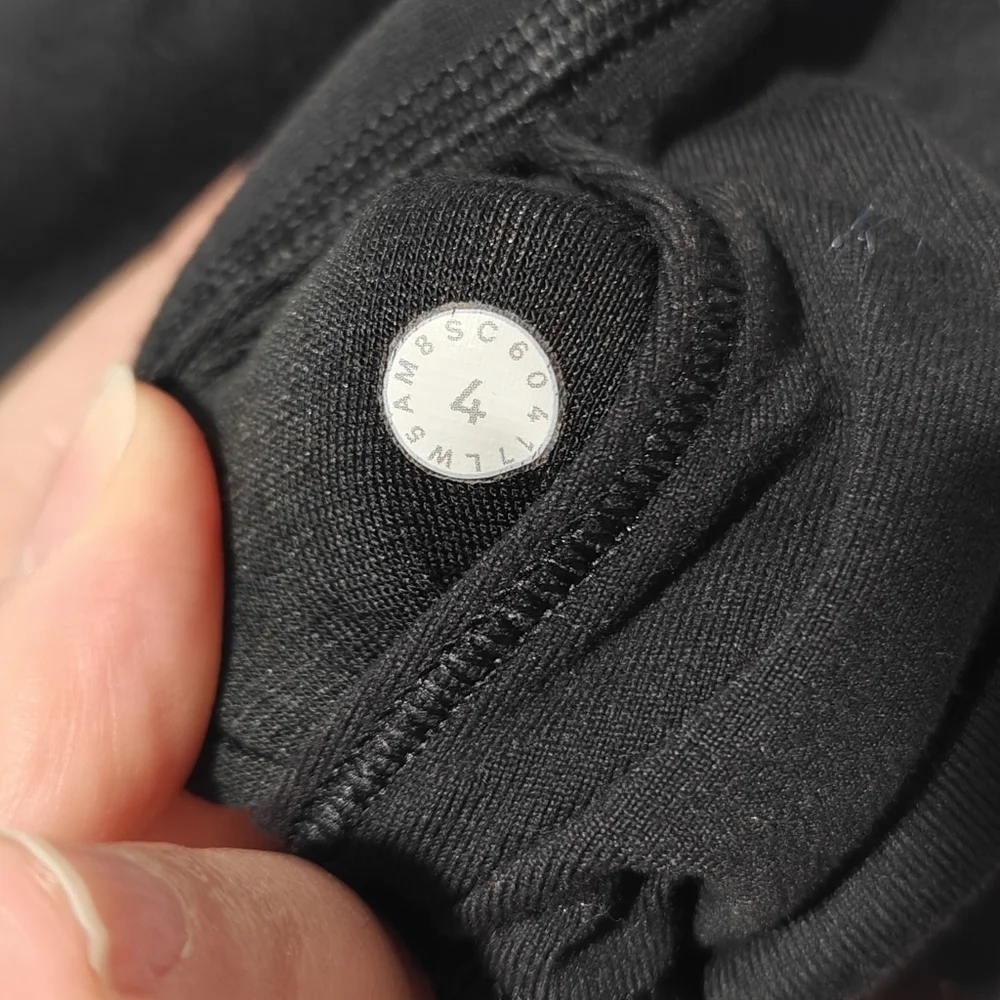 Lululemon Wunder Under Leggings Black Size 4 Inseam 24